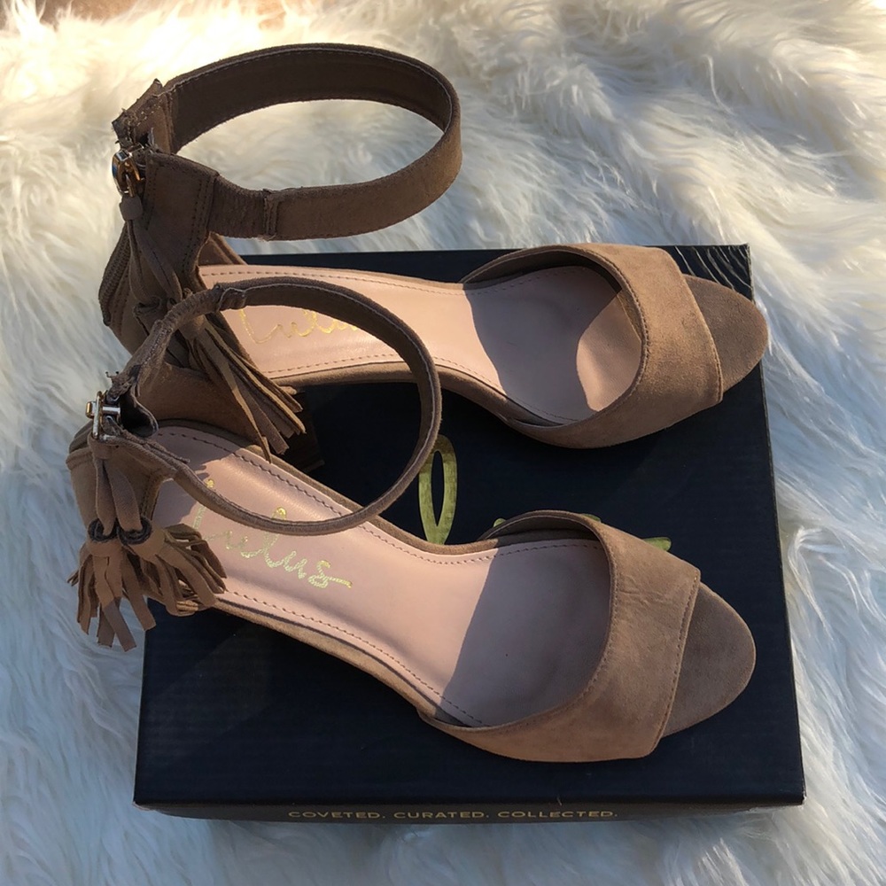 Lulus tan shoes.